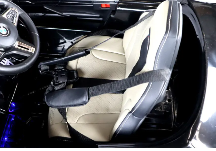 Drift-Edition: BMW M5 Kinderauto 24V – Elektrisches Drift-Car mit Fernbedienung, Ledersitz - schwarz